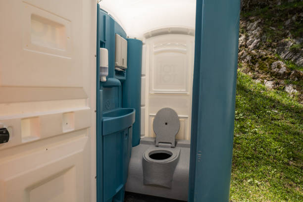 Best Porta potty delivery and setup  in Darmstadt, IN